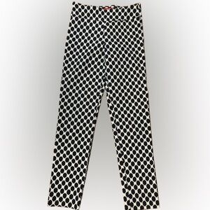 Krazy Larry  Black and White Geo Print Pull On Hot Pants Size 2